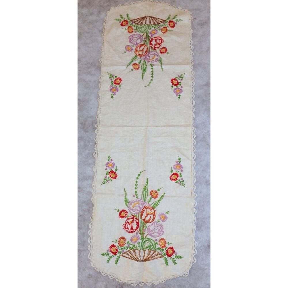 Vintage Embroidered Floral Table Runner Cottagecore Farmhouse Linen Decor